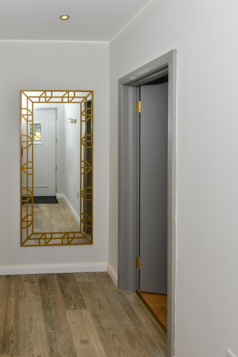 Esterville Apartments 1 And 2 Bedrooms Hot Tub Availability Белфаст Экстерьер фото