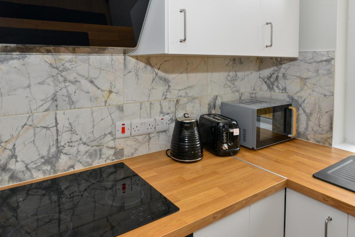 Esterville Apartments 1 And 2 Bedrooms Hot Tub Availability Белфаст Экстерьер фото
