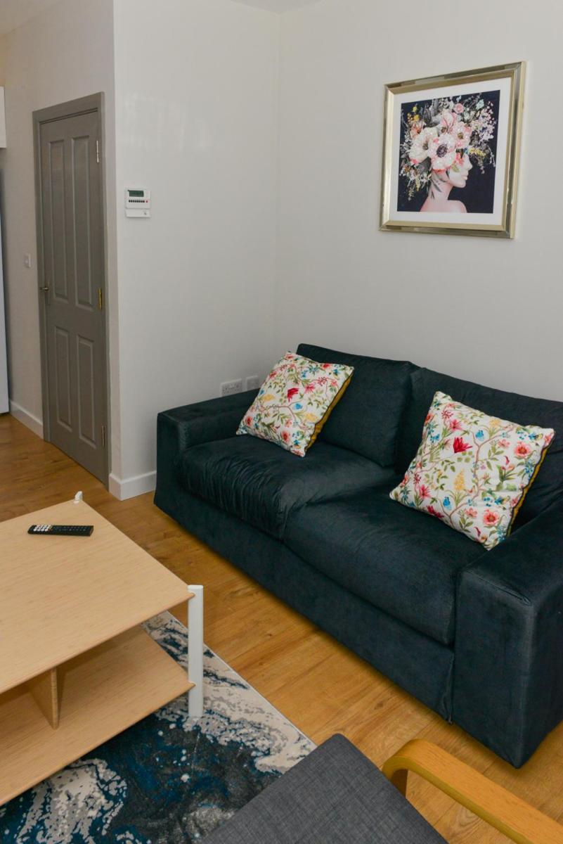 Esterville Apartments 1 And 2 Bedrooms Hot Tub Availability Белфаст Экстерьер фото