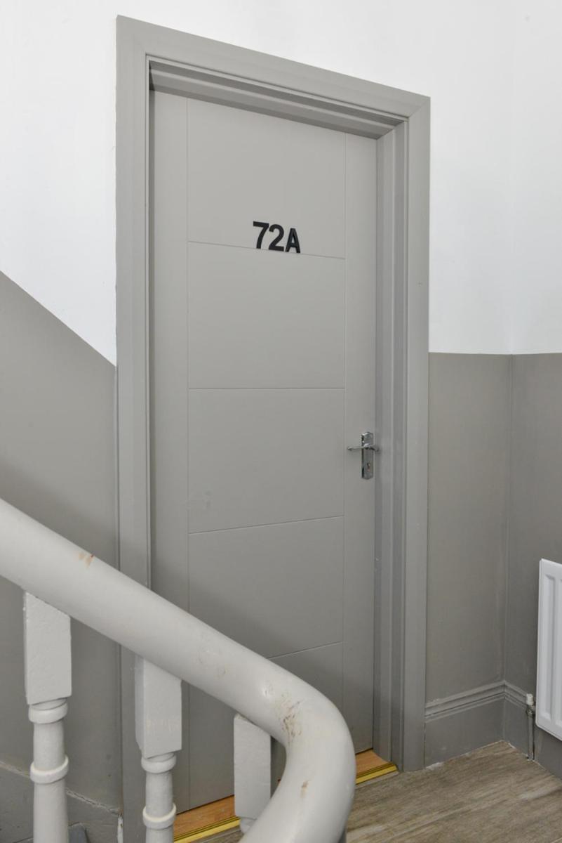 Esterville Apartments 1 And 2 Bedrooms Hot Tub Availability Белфаст Экстерьер фото